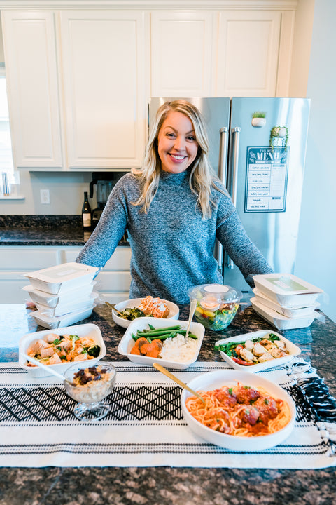 kat-luxe-and-lemons-founder-with-meals